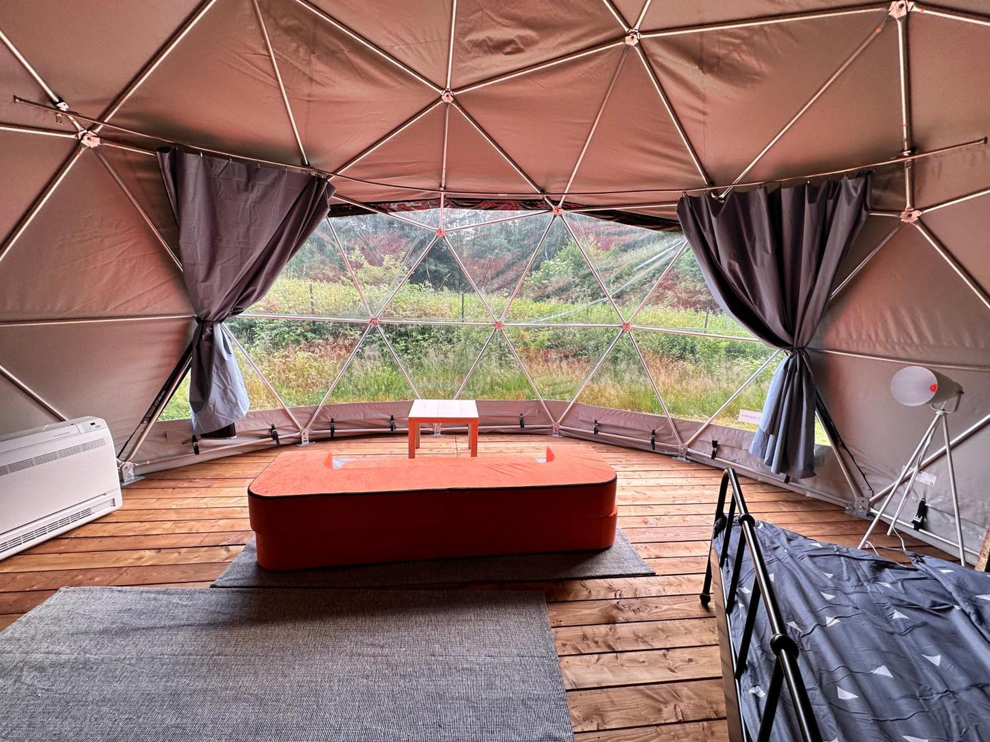 Glamping Stodola Dome Hotel Ściegny Екстериор снимка