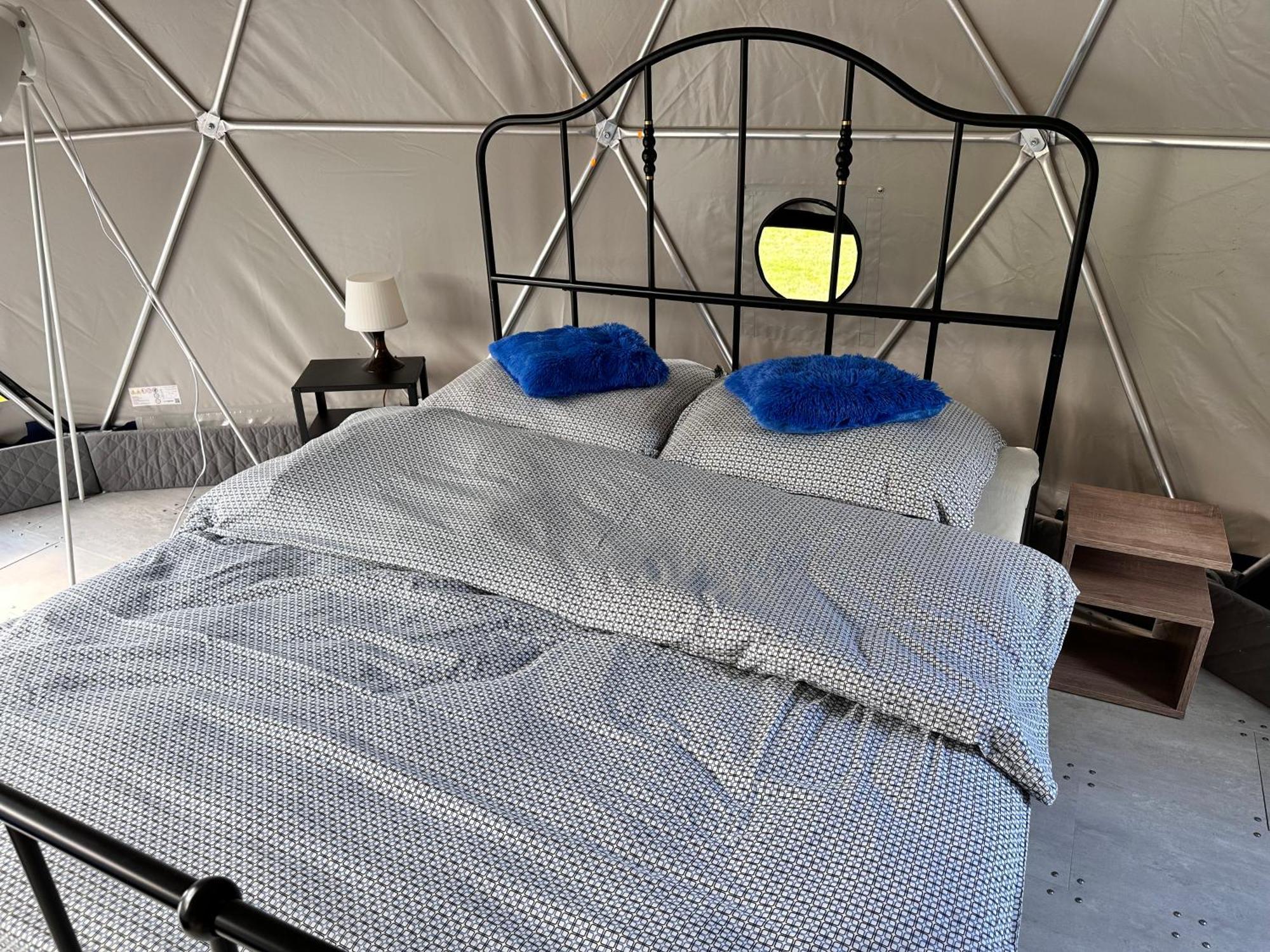 Glamping Stodola Dome Hotel Ściegny Стая снимка